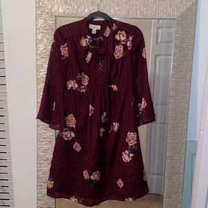 Floral Maternity dress size small.